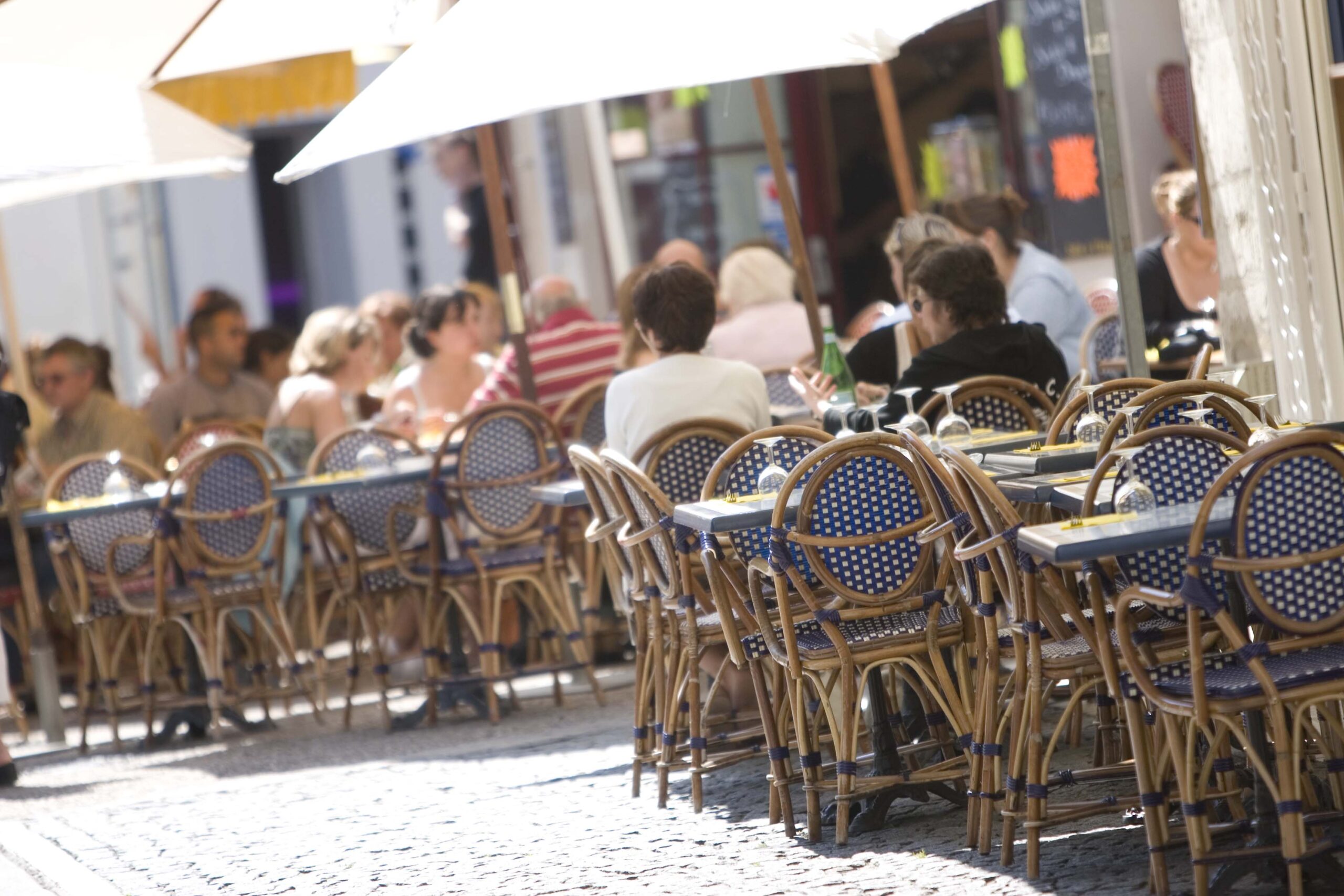 place_des_halles_-_terrasses restaurants